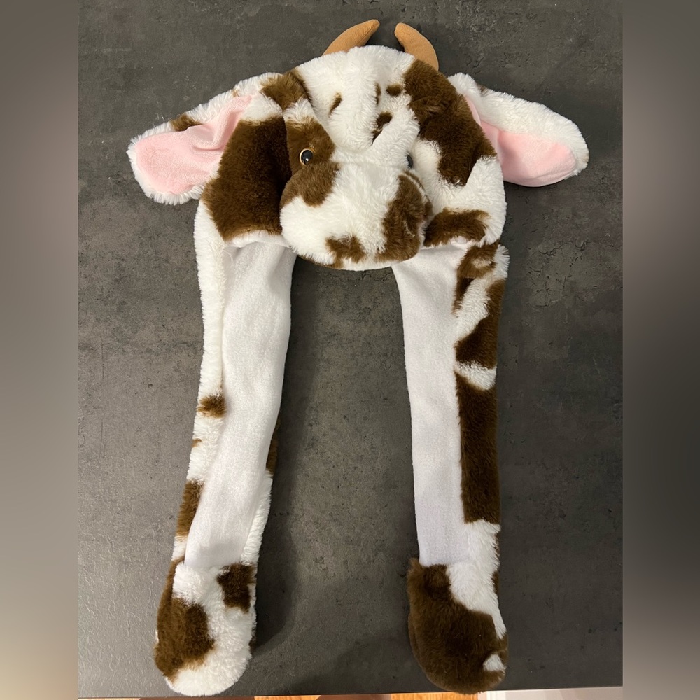 Cow Flapping Ears Hat